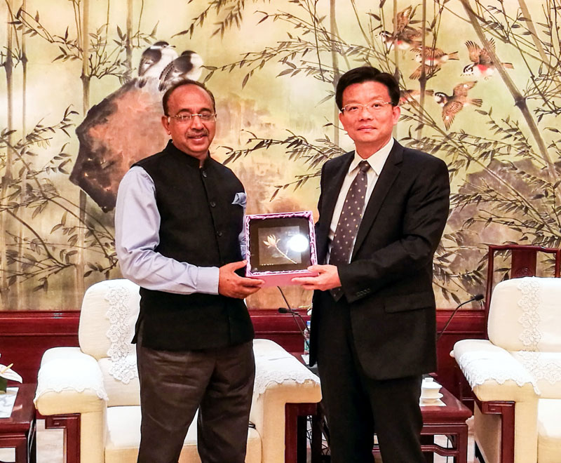 The Minister of State for Youth Affairs and Sports (I/C), Water Resources, River Development and Ganga Rejuvenation, Shri Vijay Goel meeting the Vice Mayor of Shanghai (incharge of youth affairs), Mr. Shi Guanghui, in Shanghai, China on June 12, 2017.(PIB)