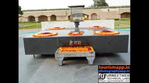 Rajghat gets Mahatma Statue, for the first time