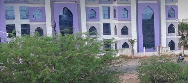 Derecognized Kadapa medical college students climb electricity towers, AP Govt faces ‘suicide’ threats