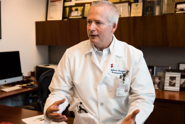 Doctors make patients familiarize with Apple’s Health Records feature