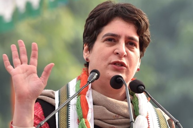 UP Police grabbed Priyanka Gandhi by neck, manhandled her, alleges Congress