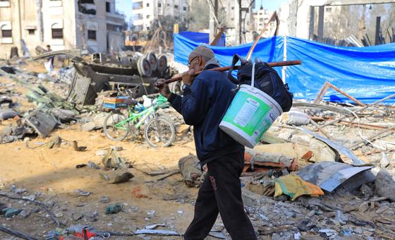 Sewage, trash and disease overwhelm displaced communities in Gaza