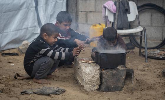 Gazans ‘in terror’ after another night of deadly strikes and siege Gazans ‘in terror’ after another night of deadly strikes and siege