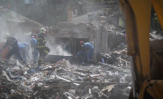 Civilians killed in drone strike in eastern Ukraine: UN rights monitors Civilians killed in drone strike in eastern Ukraine: UN rights monitors