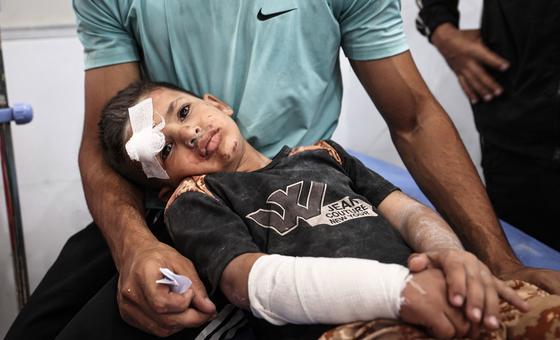 Gaza: UN rights chief condemns new killings around private aid hub