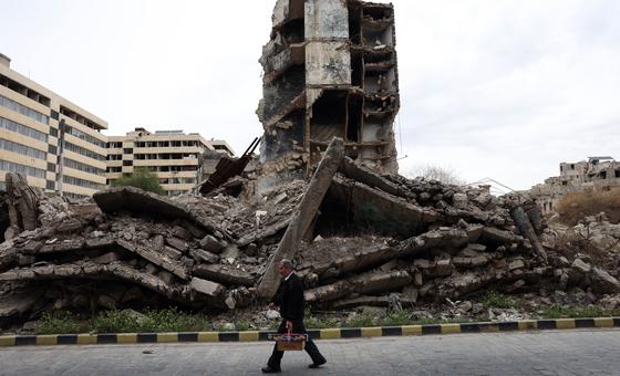 UN urges de-escalation, protection of civilians as conflict roils Syria