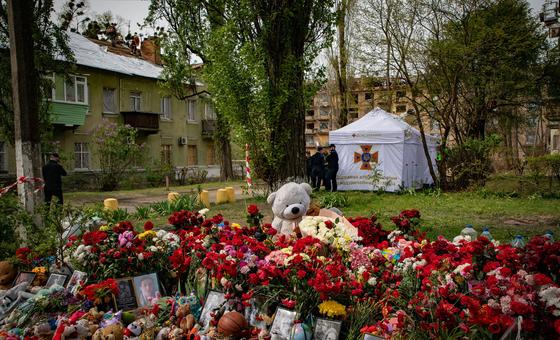 Russian attack on Ukrainian capital kills at least 11 civilians