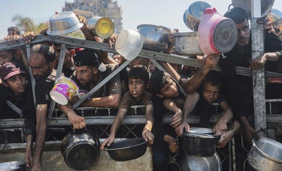 Gaza: Aid insufficient to avert ‘widespread starvation’ as Israeli military ramp-up forces more people to flee