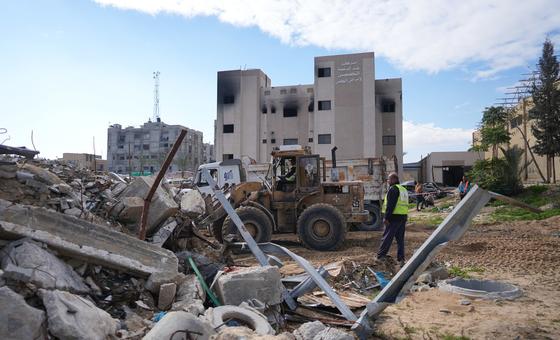 Gaza: UN calls for probe following deadly strikes on Nasser Hospital