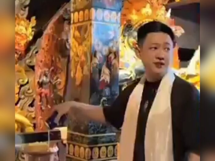 Chinese tourist defiles shrine inside Buddhist monastery, triggers anger on social media
