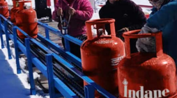 Viral Posts Of LPG Refill Booking New Timelines Spark Confusion, Government Issues Clarification