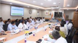 Nitin Gadkari Reviews National Highway Projects In Karnataka, Kerala